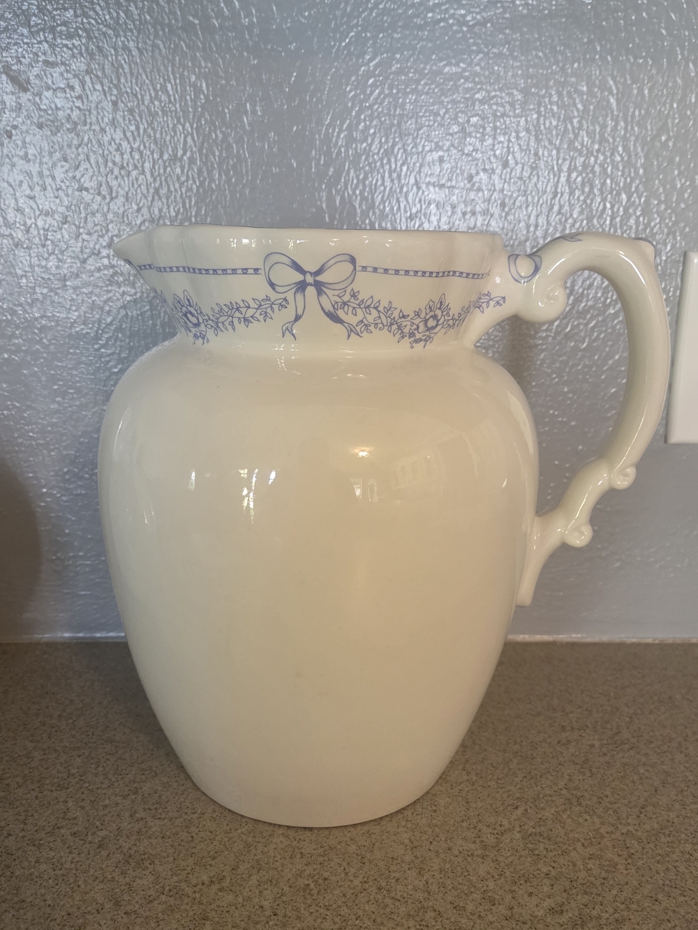 Vtg Laura Ashley Elizabethen Rose England Blue Bow Cottage Wash Pitcher